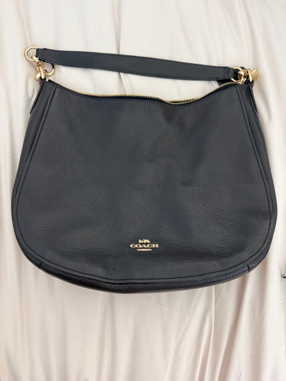 EUC Coach Black Pebbled Leather Shoulder Hobo with Gold Hardware